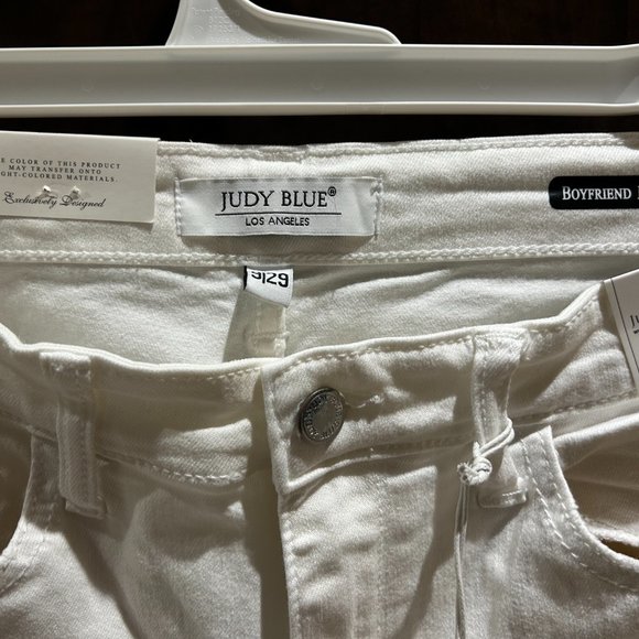 NWT - Judy Blue White Distressed Boyfriend Jeans Size 9/29 - Picture 4 of 8